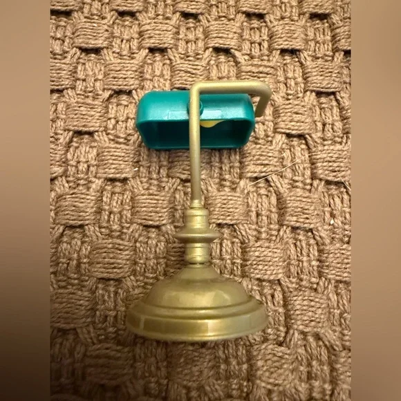 Mini Brands Books 📚 - Picture 2 of 3